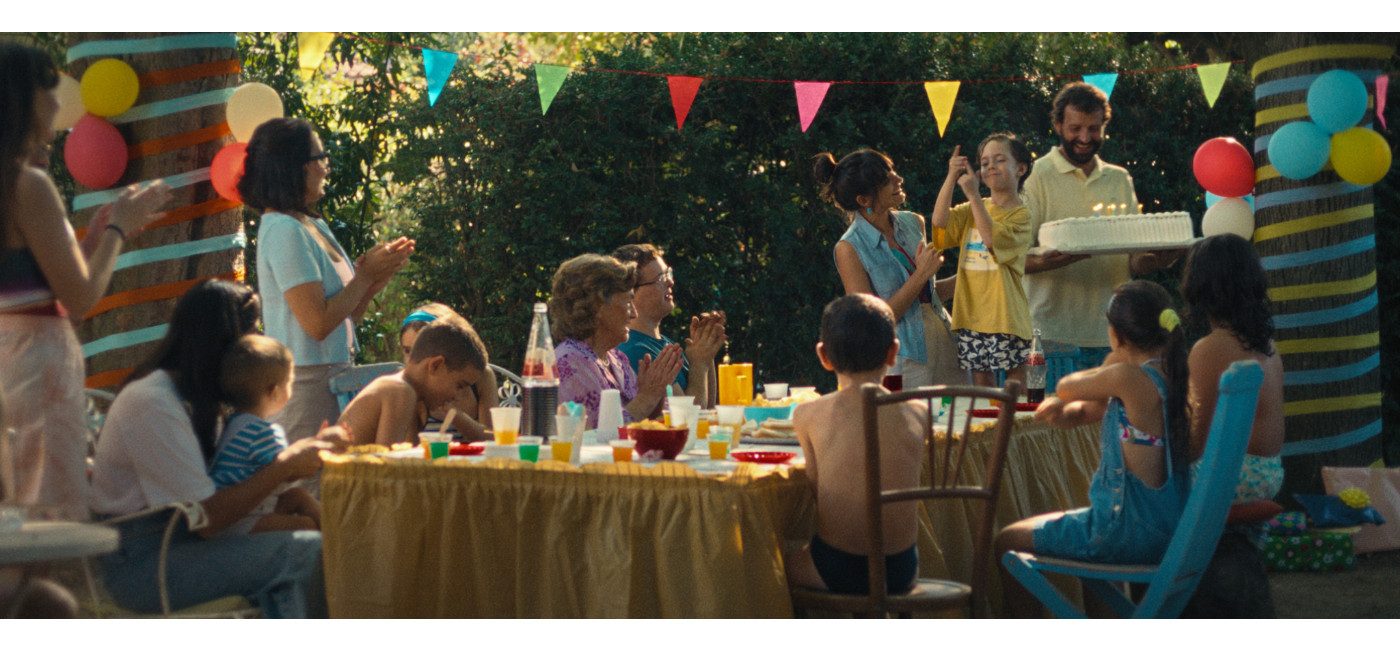 DEMA_still_2