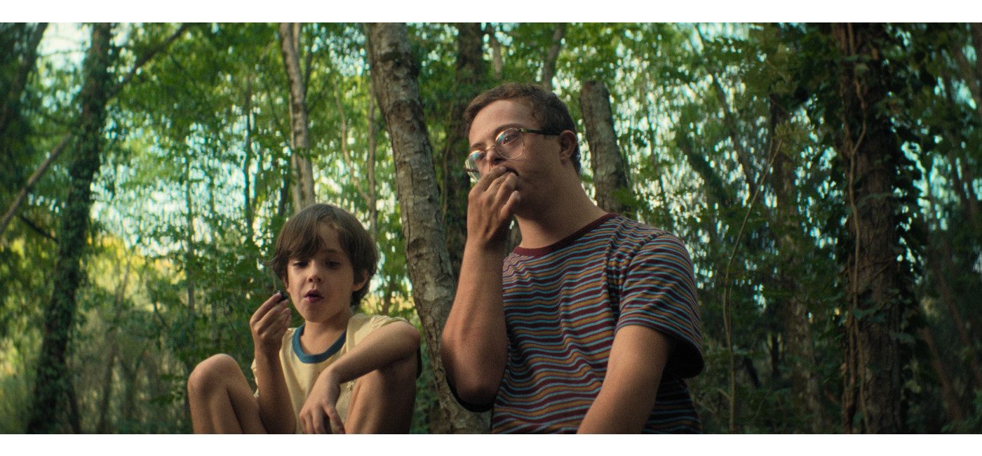 DEMA_still_4