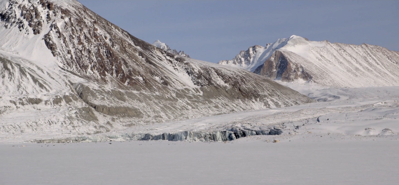 Foto_BEYOND THE GLACIER_2