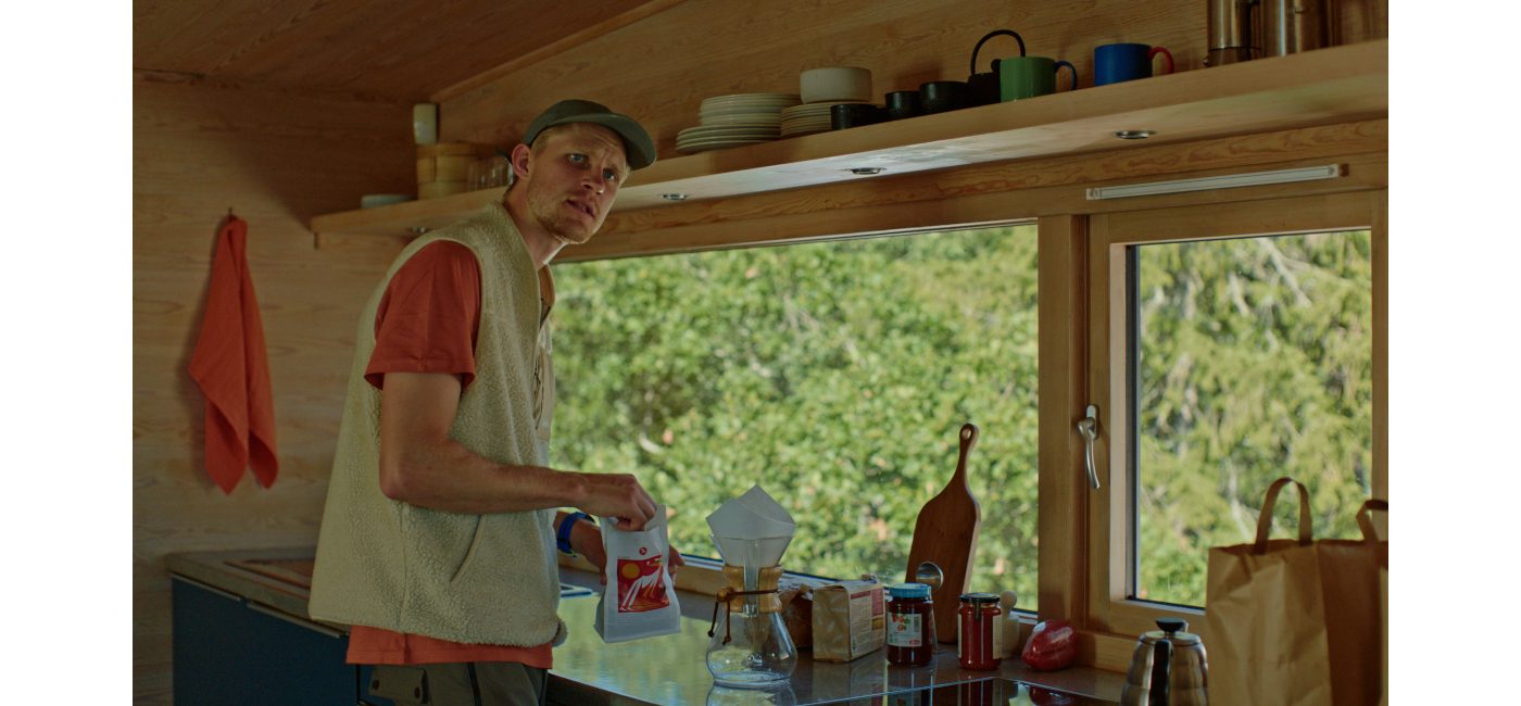 THEGREENCOUNTRY_still_1_1